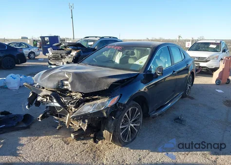 2019 Toyota Camry Se z USA, uszkodzony, nr VIN 4T1B11HK9KU722687